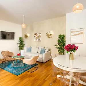 Apartment Merveil - Family - Champs Elysees - Monceau, Paris